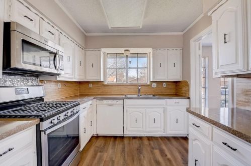 1401 Monterrey Dr, Garland, TX 75042-5075