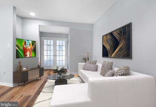 1830 Green St, Philadelphia, PA 19130-3900