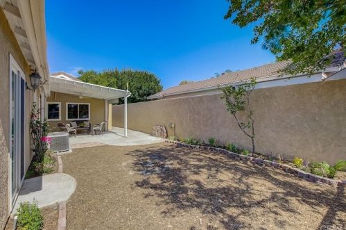 191 Larkwood St, Anaheim CA  92808-1214 exterior