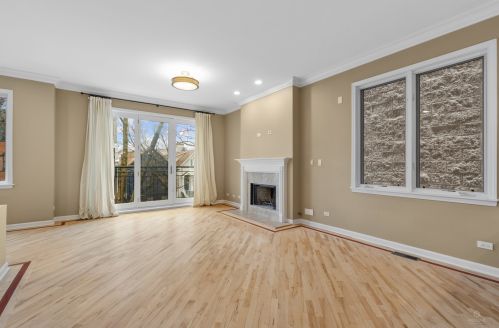 2029 Rice St, Chicago, IL 60622-4922