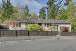 4930 Narbeck Ave, Everett, WA 98203-1545