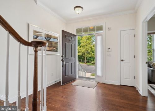 10 Bedford Dr, Montgomery, NJ 08558-2435
