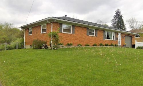2328 Derr Rd, Springfield, OH 45503-2440