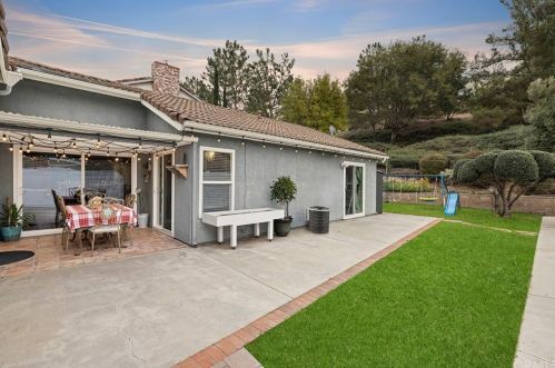 8434 Foothill St, Anaheim CA  92808-1206 exterior