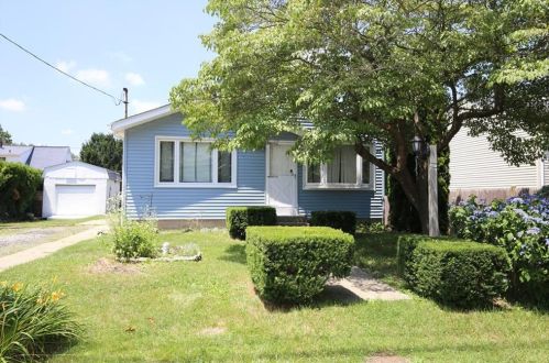 49 Falmouth St, Providence, RI 02919-6609