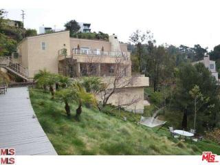 2671 Astral Dr, Los Angeles, CA 90046-1707