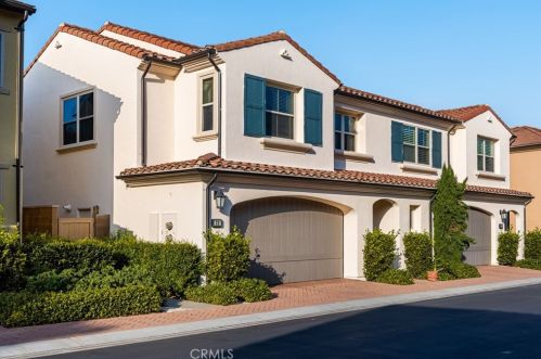 32 Maple Leaf, Irvine, CA 92618-2241