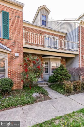 7545 Chrisland Cv, Falls Church, VA 22042-7563