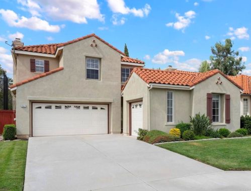 552 Chesterfield Cir, San Marcos, CA 92069-8102