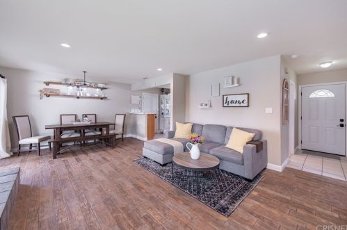 4050 Helene St, Simi Valley CA 93063-2929 exterior