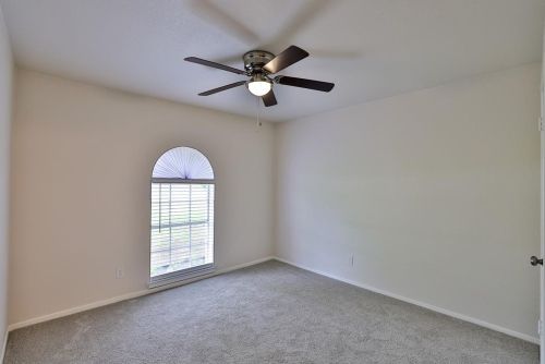 200 Lochness Ln, Fort Worth TX  76126-3212 exterior