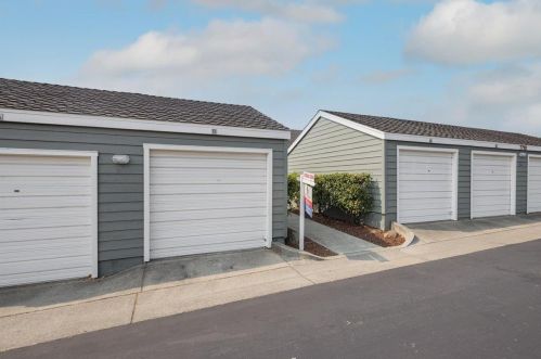 7710 Canyon Meadow Cir, Pleasanton, CA 94588-4726