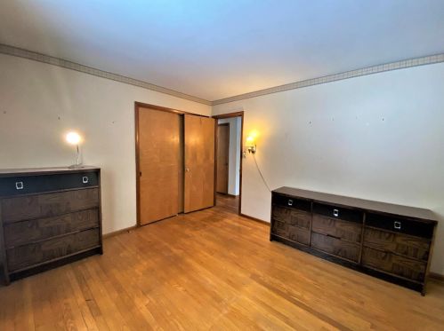 747 Newton St, Gary IN  46405-1131 exterior