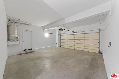 47 Del Carlo, Irvine CA  92606-8824 exterior