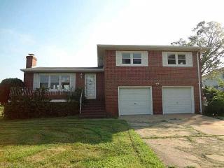 454 Wind Mill Point Rd, Hampton, VA 23664-2137