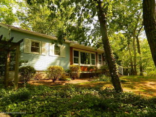 18 Elm St, Jackson Twp, NJ 08527-2719