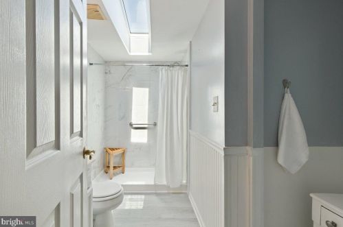 1625 Winters Ave, Shady Side MD 20764-9718 exterior