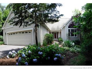 750 Wallingford Rd, Cheshire CT  06410-2955 exterior