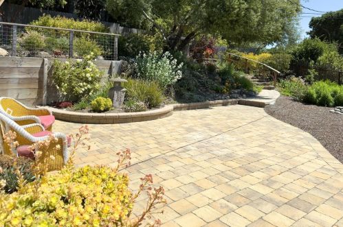 92 Laurel Dr, Tassajara Hot Springs, CA 93924-9527