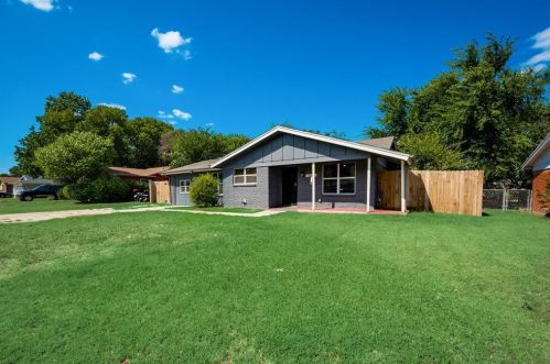 1445 Cloverdale Dr, Fort Worth, TX 76134-1710