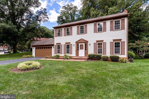 9704 Church Way, Springfield, VA 22015-4002