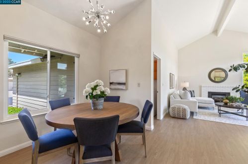 2526 Holly View Dr, Pacheco, CA 94553-3456