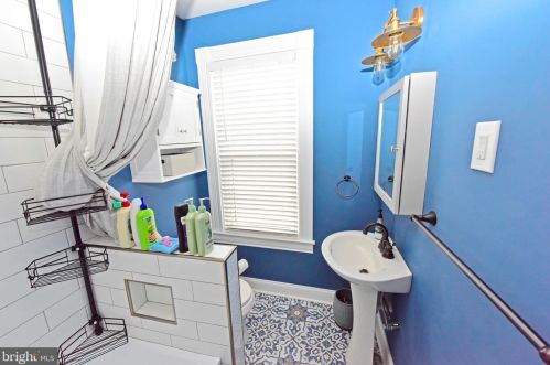 551 Vine St, Lancaster PA  17602-3517 exterior