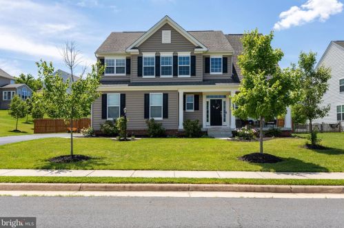 43297 Heavenly Cir, Leesburg, VA 20176-5039
