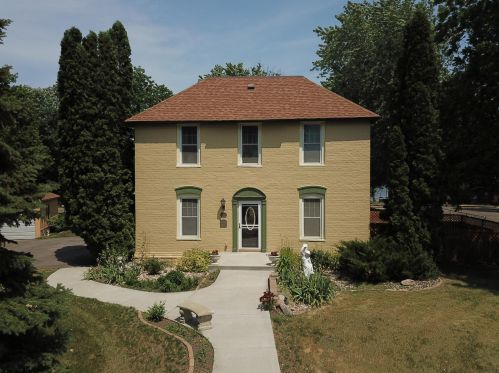 207 Hawkins Ave, Barrett, MN 56311-4538