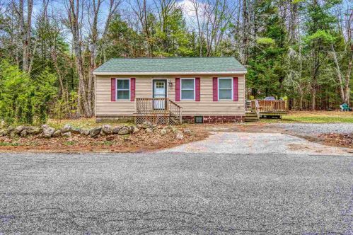 149 Bog Rd, Goffstown, NH 03045-2010