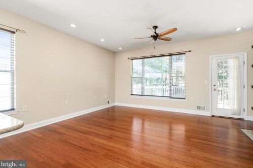 22 Honey Flower Dr, Trenton NJ  08620-9688 exterior