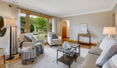 879 Hoyt Ave, Saint Paul MN  55106-1042 exterior