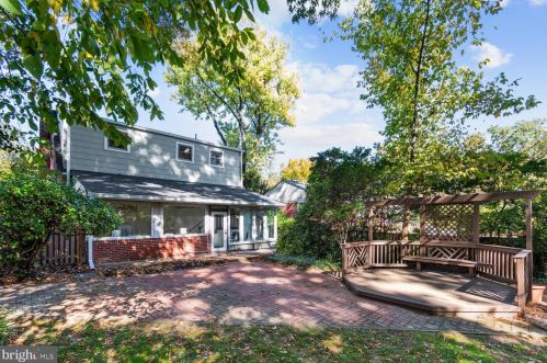 815 Davis Ave, Silver Spring MD 20912-6472 exterior