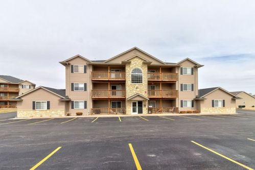 3213 16th Ave, Park View, IA 52748-9365