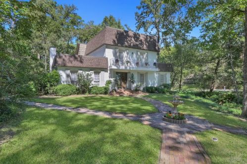493 Monticello Park, Conroe, TX 77302-3073