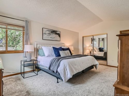 16572 Crestline Pl, Aurora CO 80015-4308 exterior