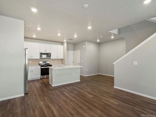6380 Lisbon St, Denver, CO 80019-8529