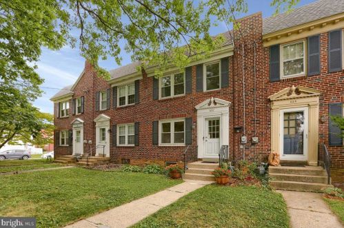 637 Marshall St, Lancaster, PA 17602-2166