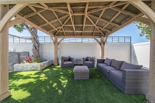 732 Lemon Ave, Glendora CA  91741-3559 exterior