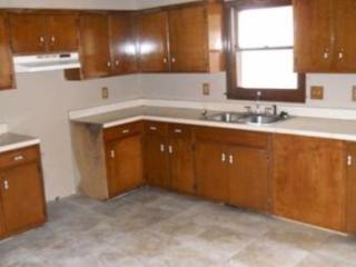 1317 Lexington Ave, Springfield MO  65802-1534 exterior