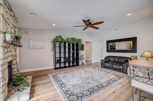 6535 Fair Vly Trl, Austin TX  78749-1250 exterior