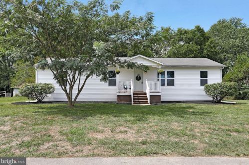 103 Villa Ln, Charles Town, WV 25414-5905