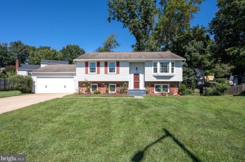 3300 Crest Haven Ct, Falls Church, VA 22042-3413
