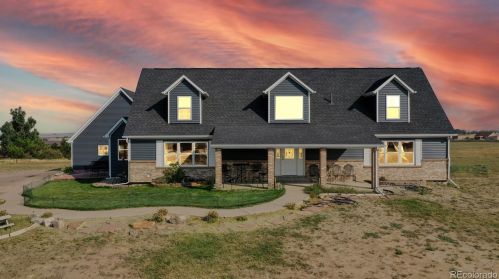 4300 Falcon Dr, Wattenburg, CO 80621-7762