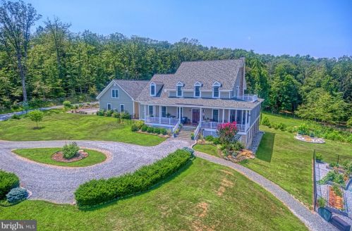 13686 Hiddenhollow Ln, Leesburg, VA 20176-6108