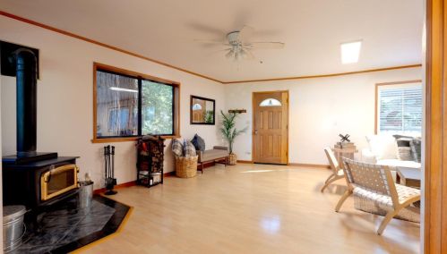 16239 Long Branch Rd, Los Gatos, CA 95033-9296