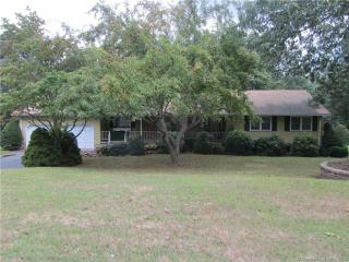 54 Shetland Dr, Wallingford, CT 06492-2651