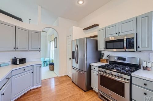 523 Hook Dr, Pueblo CO  81007-1816 exterior