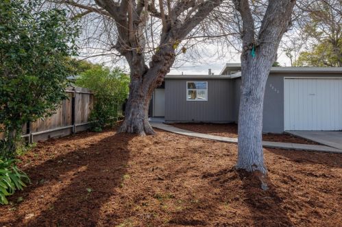 2802 Georgetown St, Palo Alto, CA 94303-1215