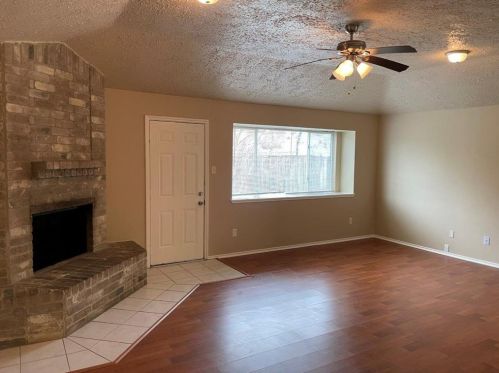 1005 Canyon Springs Dr, Morgans Point TX  77571-2747 exterior